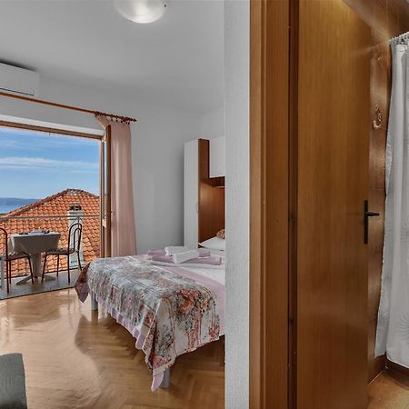 Apartment And Rooms Mila Makarska Exterior foto