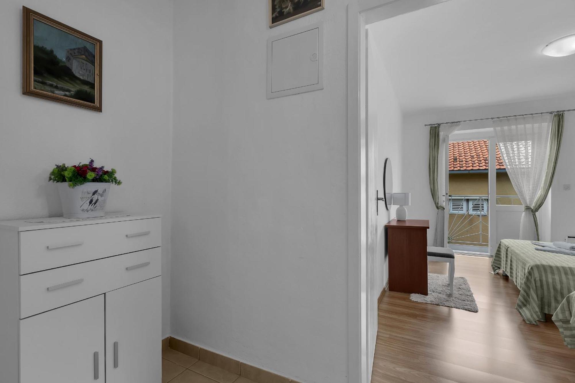 Apartment And Rooms Mila Makarska Exterior foto