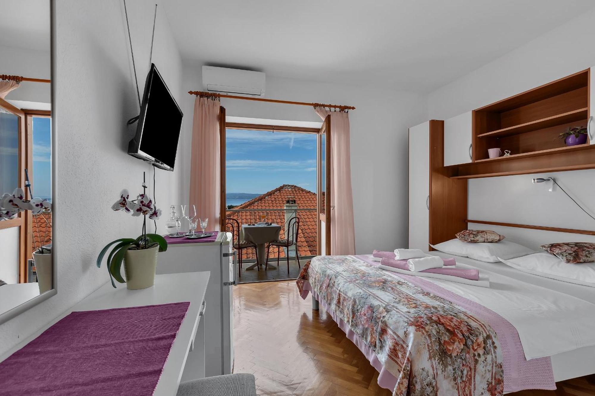 Apartment And Rooms Mila Makarska Exterior foto