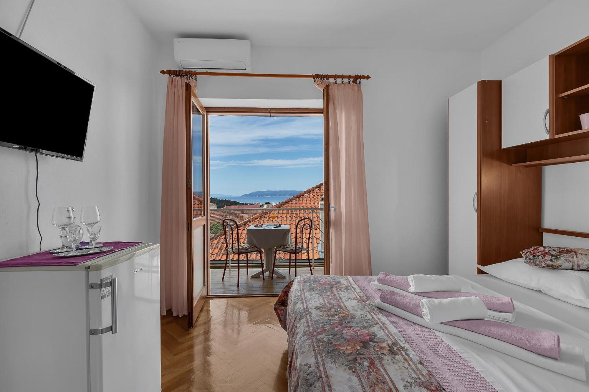Apartment And Rooms Mila Makarska Exterior foto