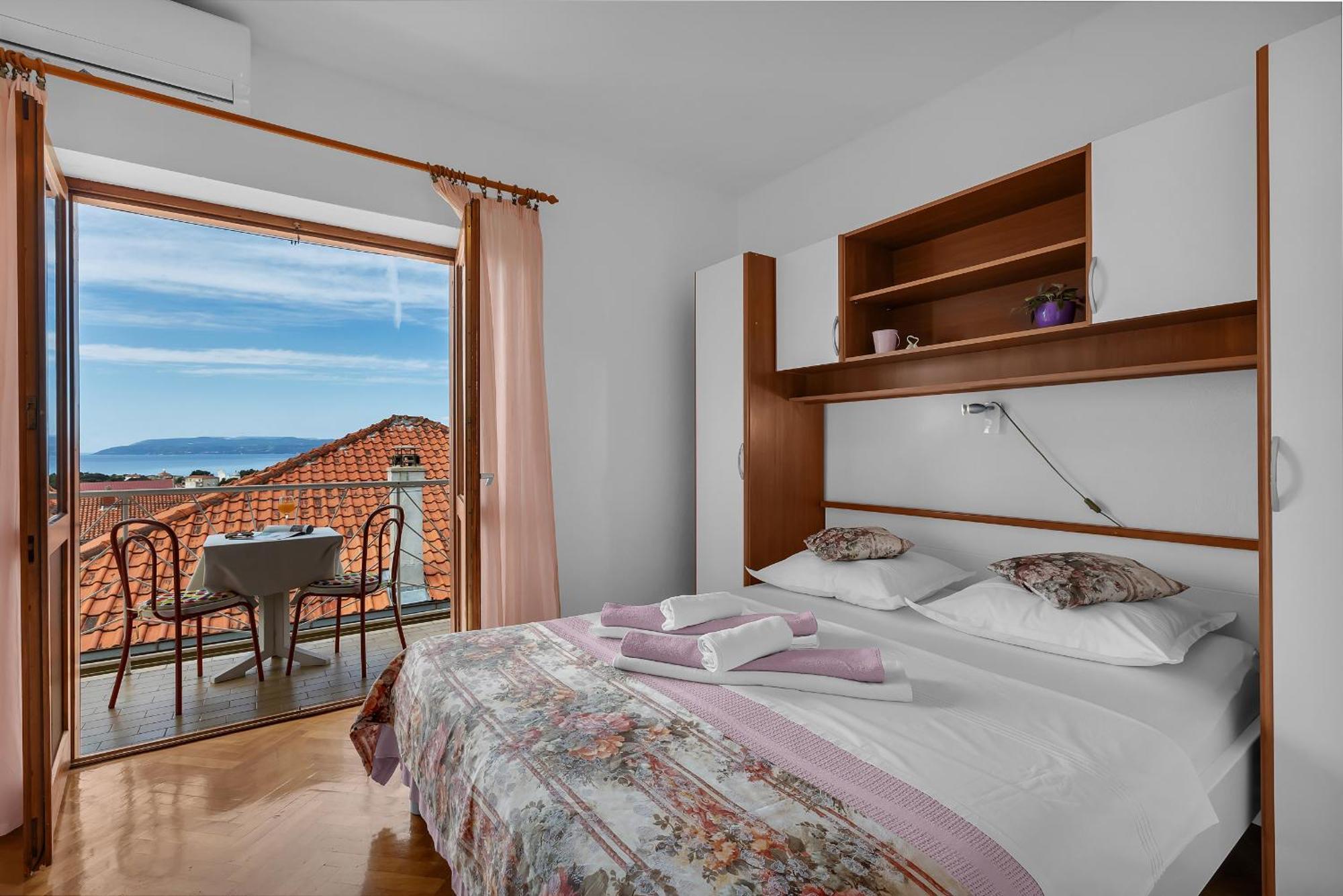 Apartment And Rooms Mila Makarska Exterior foto