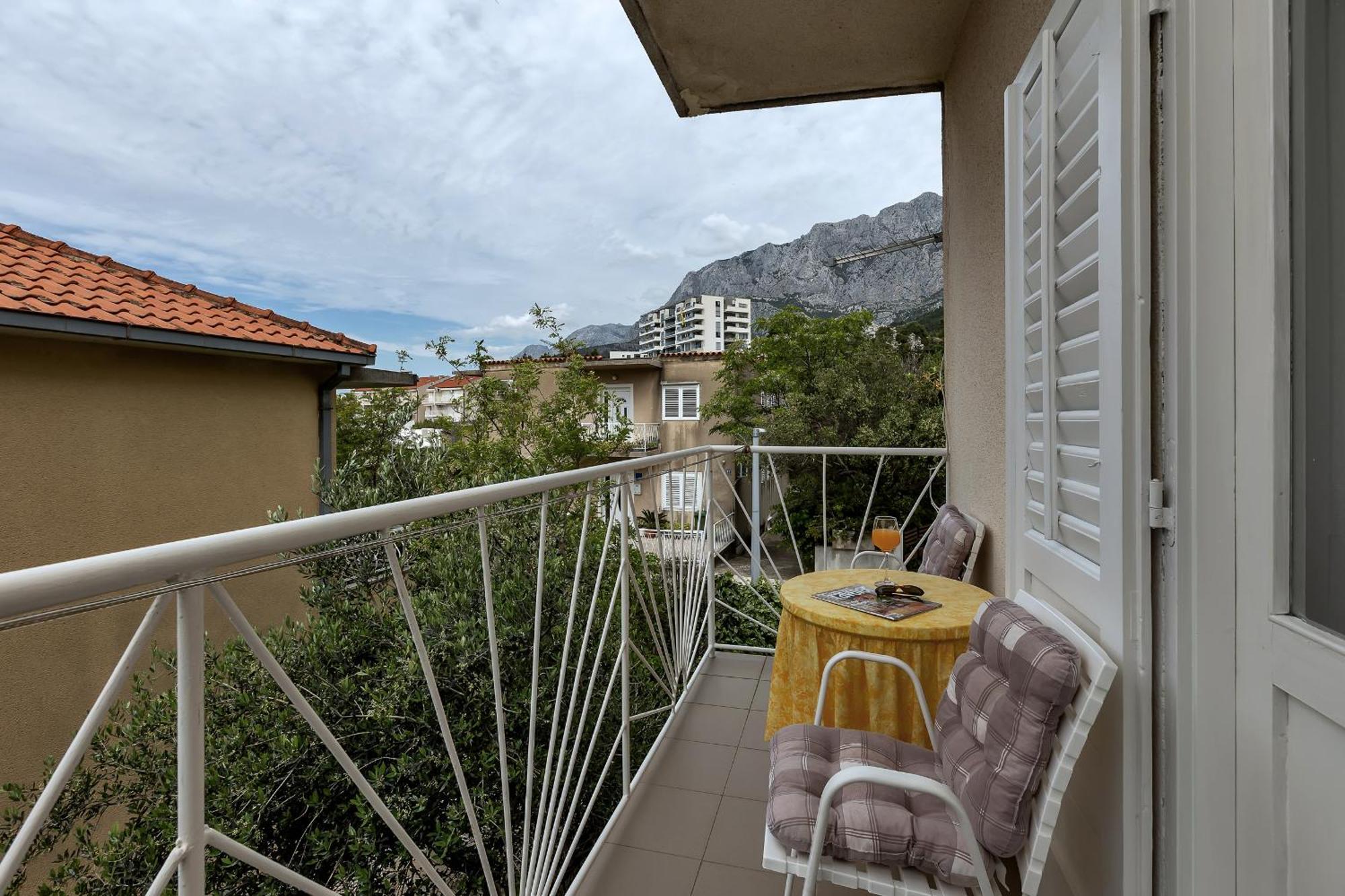 Apartment And Rooms Mila Makarska Exterior foto